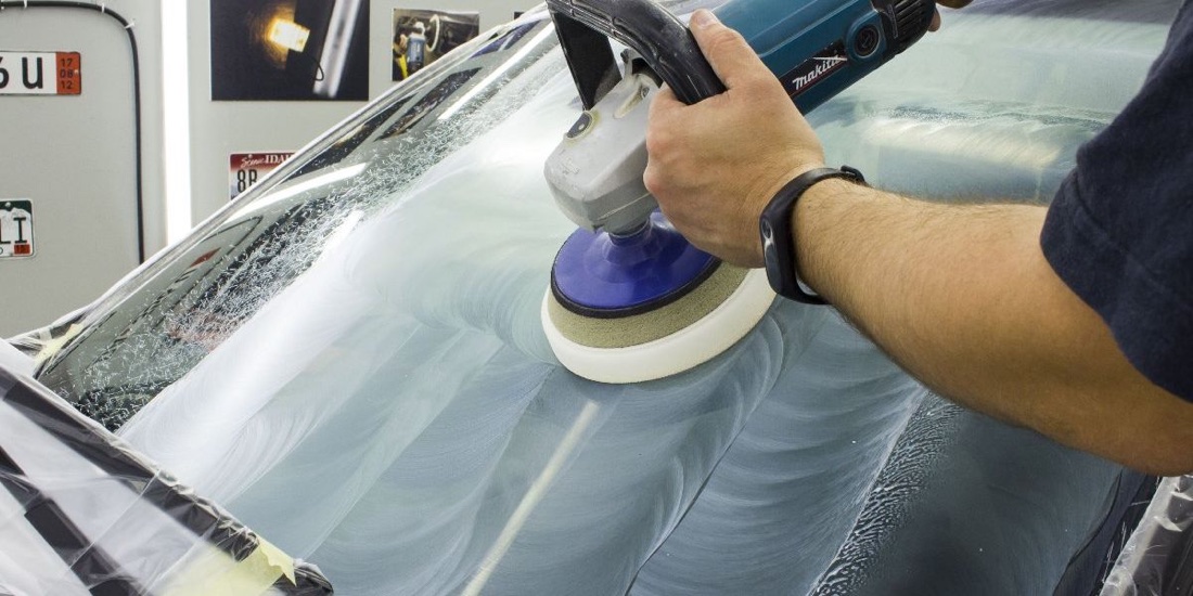 Polerowanie szyb - Automax Detailing Warszawa